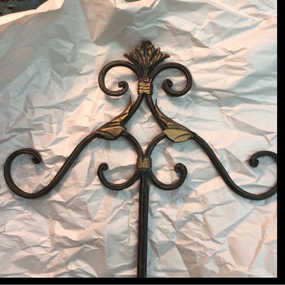 Plate Stand Holder for Wall Hanging Display Rack Hanger Metal Easel 29.5”x13”x2” - Picture 2 of 11